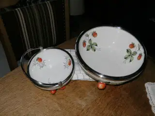 Gamle jordbærstel glas og porcelæn