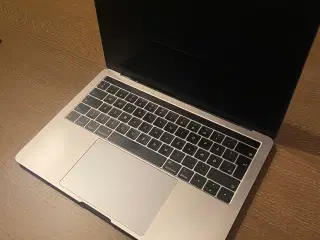 Apple MacBook Pro 13" 2019