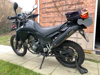 Yamaha XT660R 