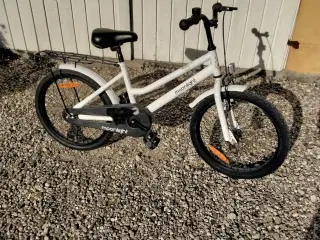 Drengecykel 20" 1 gear, i pæn stand, hvid med FCK 