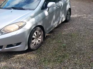 Honda FR V