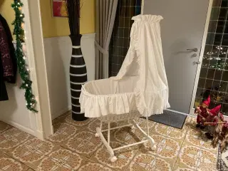 Kurvevugge med himmel