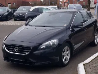 Volvo V40 1,6 D2 Momentum Powershift 115HK 5d 6g Aut.
