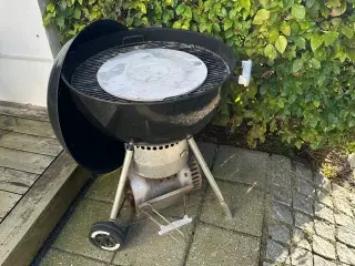 Weber kuglegrill med tilbehør