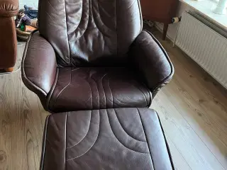 Læder lænestol m. Skammel