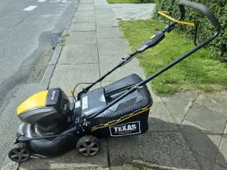 Texas razer 4200 li batteriklipper sælges. 
