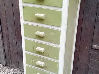 Gammel kommode