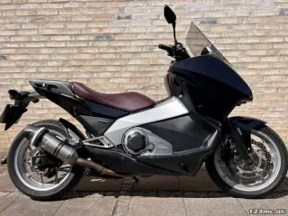 Honda NC 700 D Integra