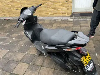 Kymco super 8