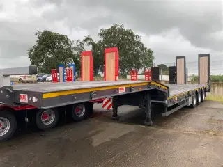 MAC 3 akslet maskintrailer Med hydr ramper