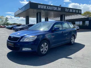 Skoda Octavia Combi 2,0 Commonrail DPF Ambiente 140HK Stc 6g