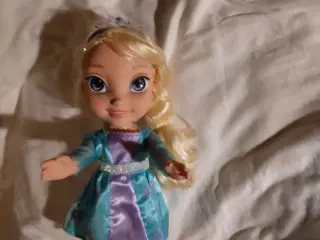 Elsa dukke fra Frost