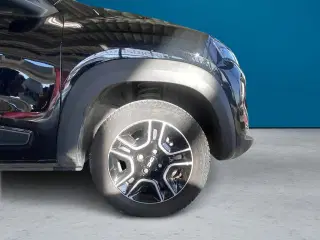 Dacia Spring  Essential