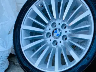  18", Originale BMW alufælge med Pirelli vinterdæk