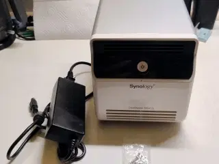 Synology DS413j. Fungerer upåklageligt.