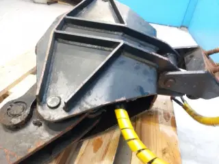 Lännen 8600C Grenetang