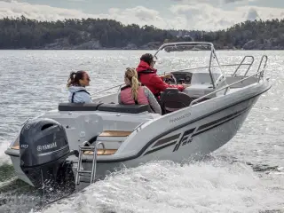 Yamaha 80 HK - Fjernbetjent, Elektronisk start, Powertrim