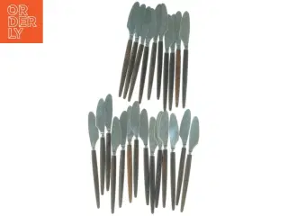 24 stk. Raadvad Eton knive i rustfrit stål med palisander træhåndtag (str. 21,5 x 2 cm)