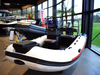 Aqua Spirit 450CAC - 60 HK Yamaha/Udstyr og trailer