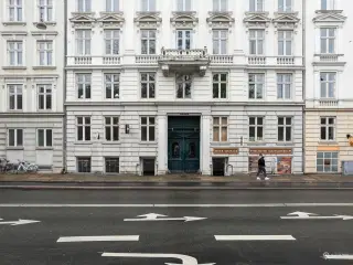 145 m² stilrent og lyst kontor midt i Indre By på Gothersgade