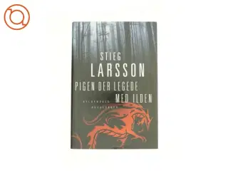 Pigen der legede med ilden af Stieg Larsson (Bog)