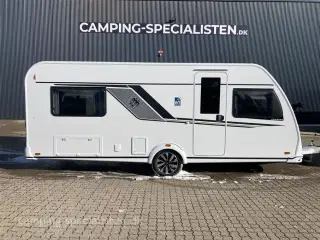 2024 - Knaus Sudwind 540 UE 60 Years   Knaus Südwind 540 UE 2024 - enkeltsenge - kan ses nu hos Camping-Specialisten.dk