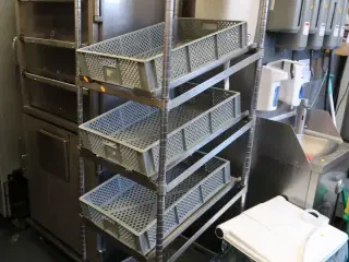 Stikvogn med indhold
