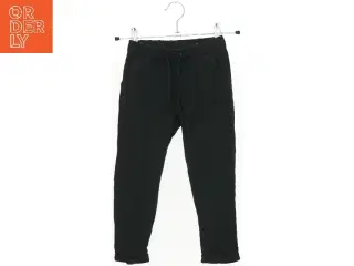 Sort sweatpants til børn fra H&M (str. 104)