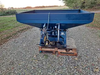 Bøgballe BL 1.000 gødningsspreder.