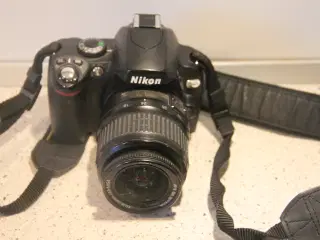 Nikon D40X kamera, oplader og batteri GIV ET BYD