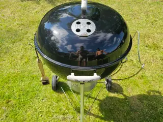 Stor Weber kuglegrill inkl. overtræk – 57 cm