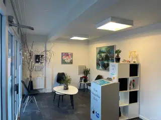 110 m2 kontor, klinik, butik centralt i Ikast by.