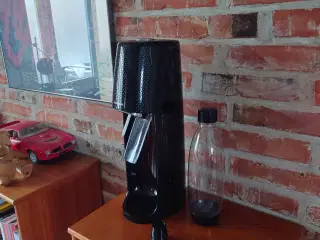 Sodastream med 1/2 L flaske og Co2 flaske 