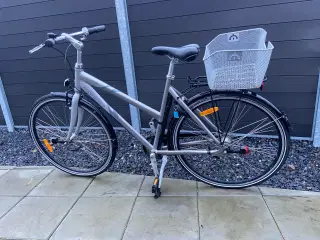  Von Backhaus. 28" hjul,  56 cm stel, 7 gear