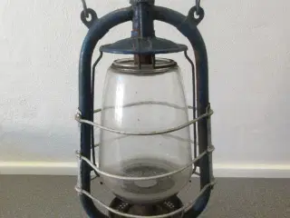Meget gammel flagermuslygte / olielampe