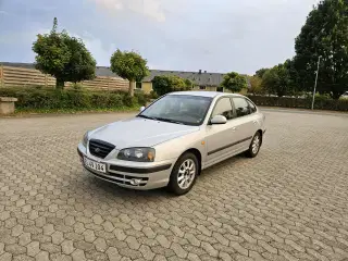 Hyundai Elantra hatchback 