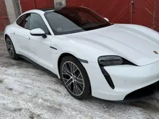 Porsche Taycan  Performance+