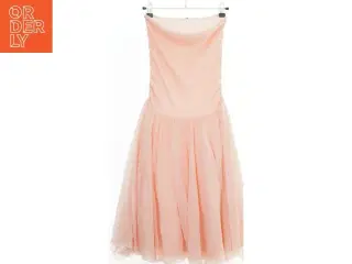 Strapless kjole (str. 164)