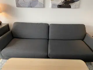 Sofa og puf - AFHENTES TORSDAG/FREDAG FORMIDDAG