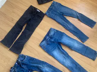 Tøj pakke med bukser 