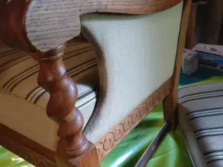  3 seter sofa og 3 stoler