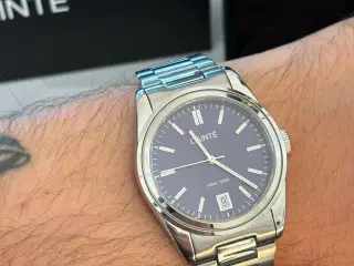 Cainte Laurent ur sælges