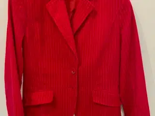 Habitjakke i rød bredriflet fløjl