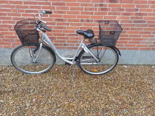 Pigecykel med 7 gear