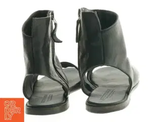 Sandaler (str. 39)