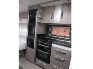 2023 - Hobby Prestige 560 WLU   Lækker enkeltsengsvogn med stort badeværelse fra Hinshøj Caravan