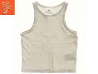 Tanktop fra H&M (str. 146)