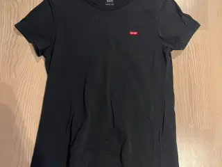 Dame Levis t-shirt str small