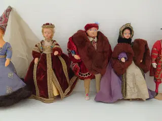 5 stk gamle engelske kongelige dukker. 