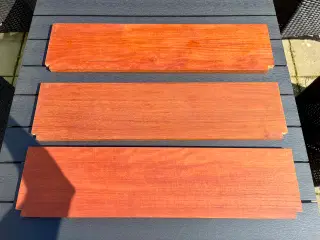 Poul Cadovius teaktræshylder m. messingsindsats